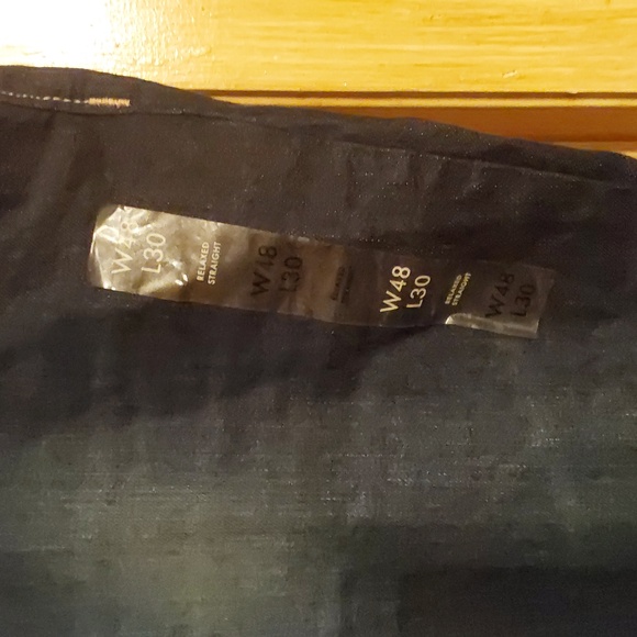 BNWT CALVIN KLEIN RELAXED STRAIGHT FIT SIZE 48 X 30 DARK BLUE - Picture 2 of 4